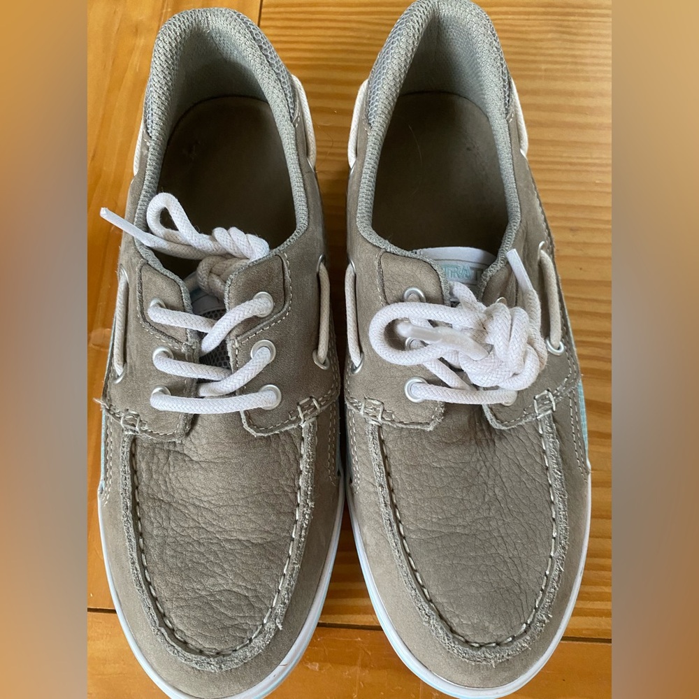 Xtratuf boat shoes Sperry